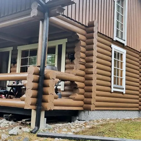 Hovimaeenraitti 5a Apartment