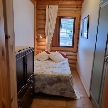 Apartment Hovimaeenraitti 5a *